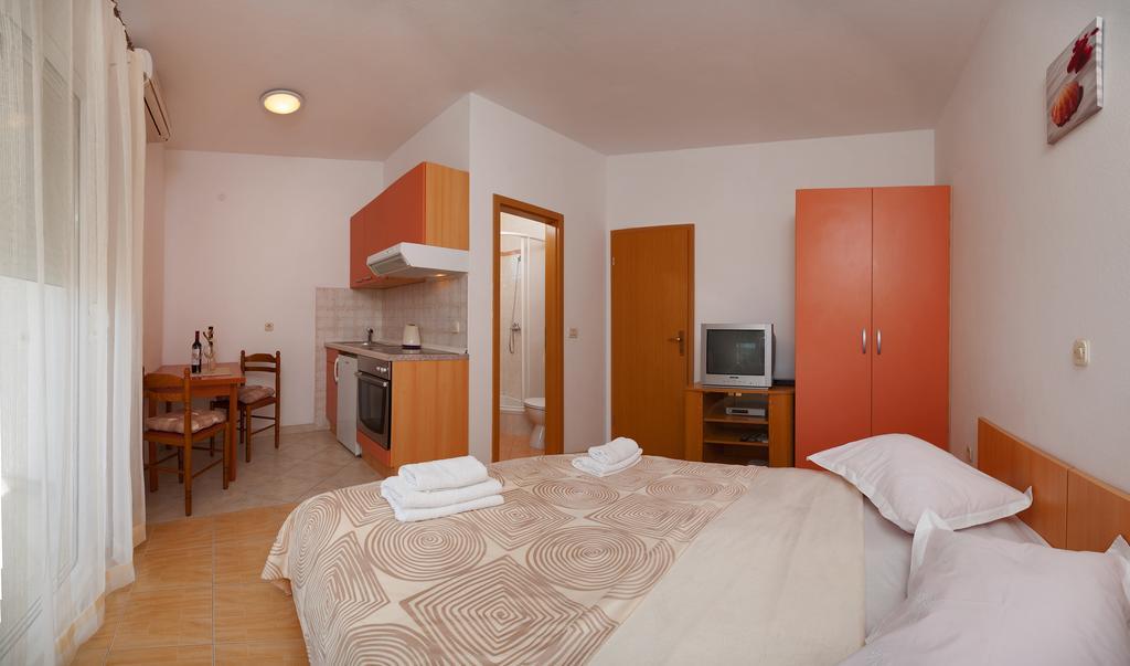 Ferienwohnung House Marta Baška Voda Zimmer foto